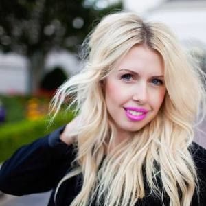 Meet your Posher, Courtney
